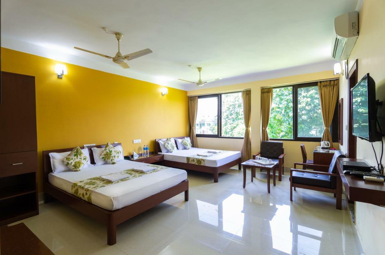 Yaksha Holiday Home Siliguri Exterior foto